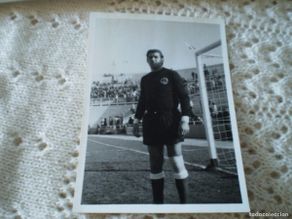 Collectionnisme sportif: FOTOGRAFIA ORIGINAL. PORTERO FUTBOL DEL TARRAGONA. JOSE LUIS. AÑO 1972. 10,5X7,5 CM.